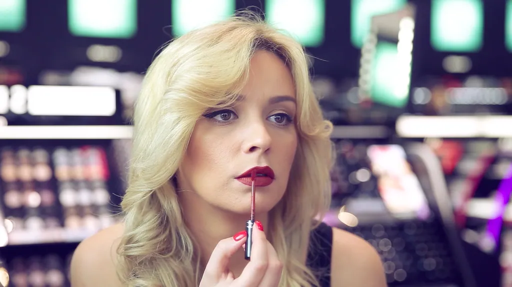 Asa cum v-am promis... SEPHORA CREAM LIP STAIN