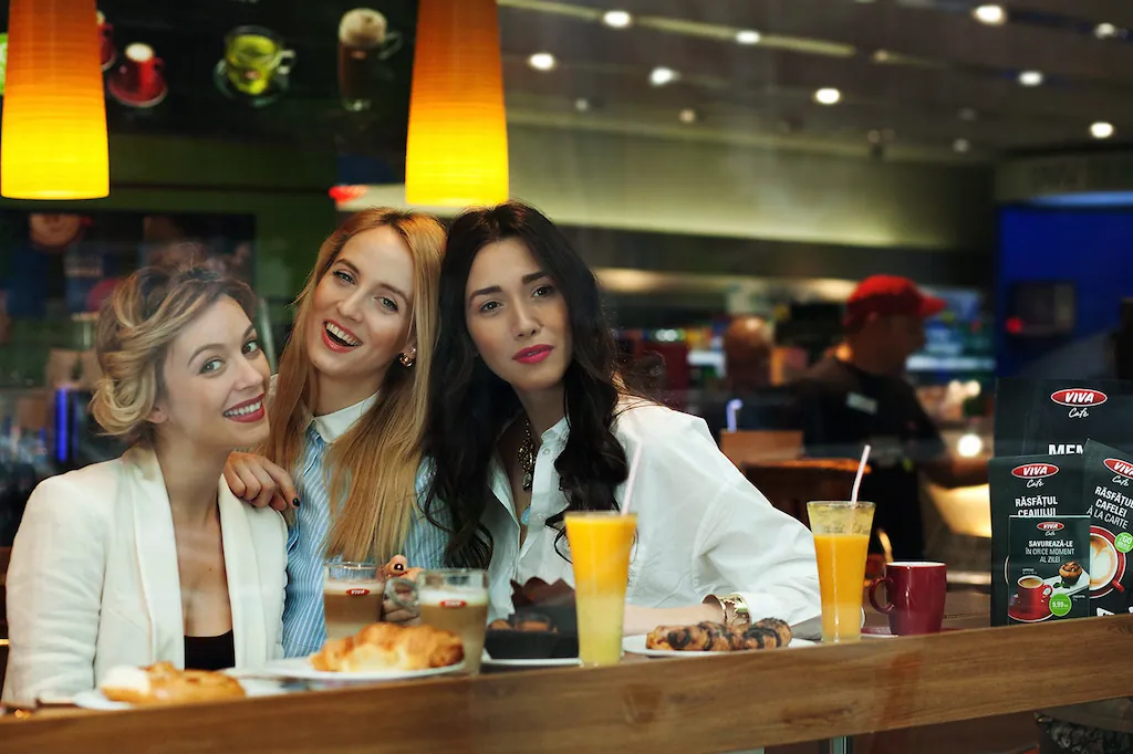 diana dumitrescu la cafea cu fabulous muses alina tanasa diana enciu viva coffee cafea viva 4