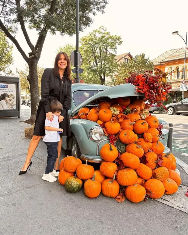 Daca ar fi stat Carol si cu mine la o poza, aveam cea mai frumoasa poza de toamna!