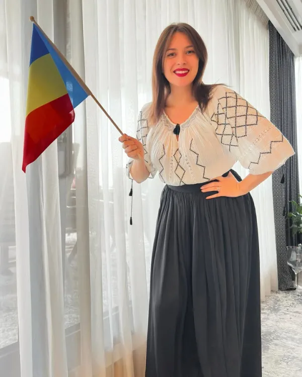La multi ani, Romania!!!