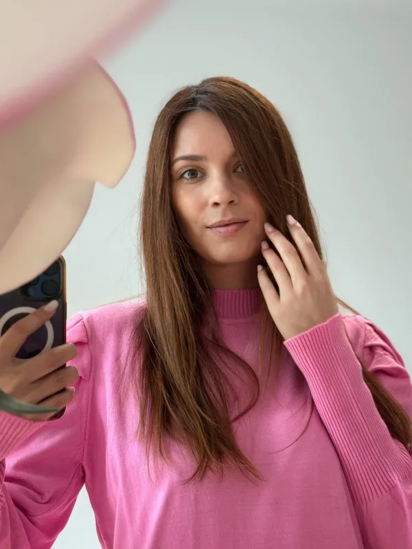 Roz, puțină lumină bună și detaliile care schimbă toată starea 🤍