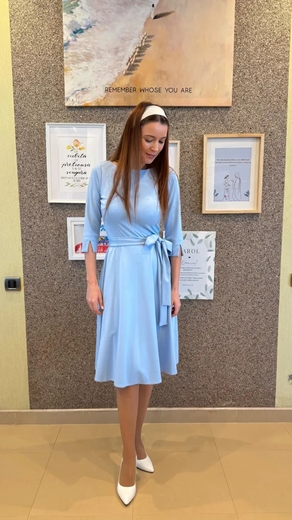 Prima zi de Paște… liniște, lumină și un strop de baby blue 🕊️