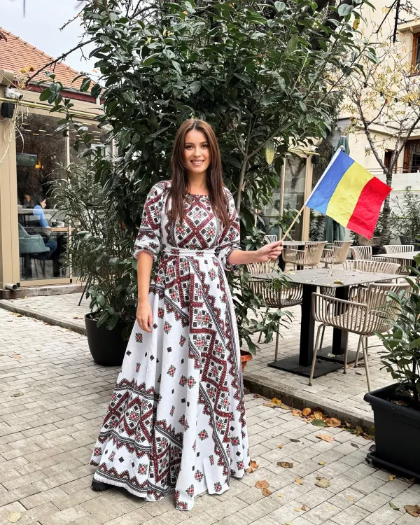 La multi ani, Romania!